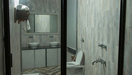 Arthigamya Spa & Resort-Luxury AC Room-4